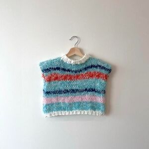 Beautiful cropped knit top